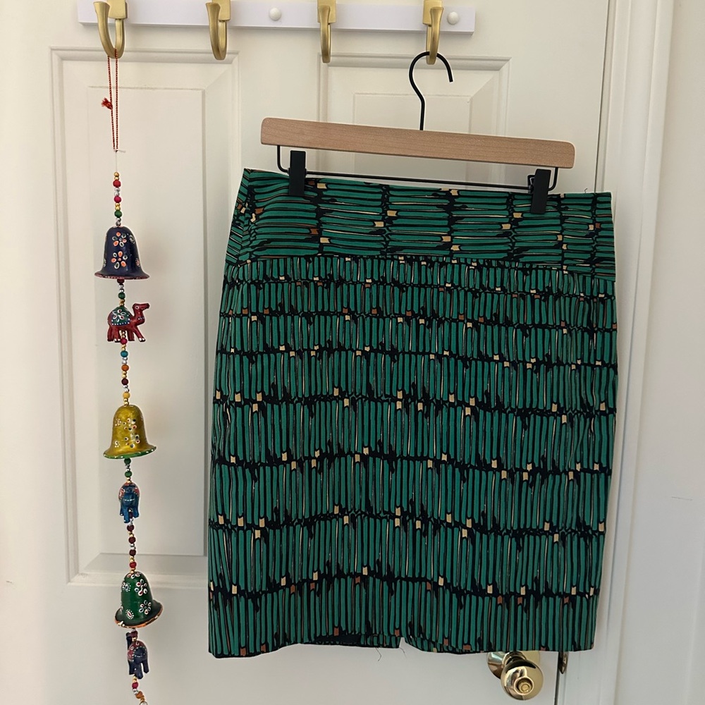 The Limited Green and Black Pencil Skirt